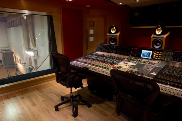 AMS-Neve 88RS in Abbey Road Studio 2