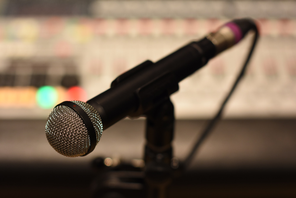 Beyerdynamic M160 ribbon microphone